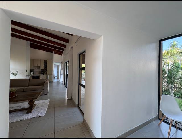 3 BEDROOM FREESTANDING FOR SALE IN PALM LAKES ESTATE